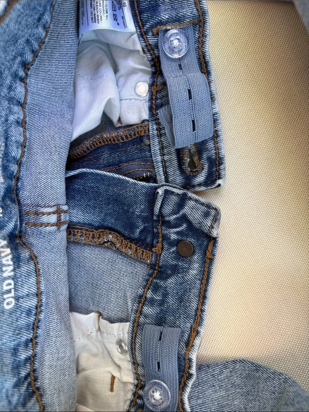 Old Navy brand old